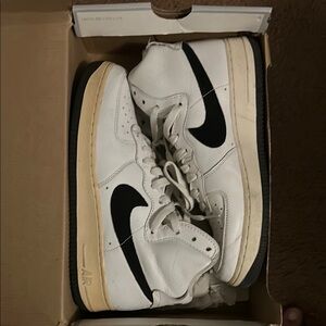 Nike Men's White and Black Hi Top AF1